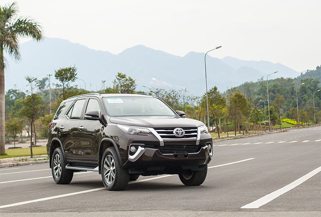 FORTUNER 7 CHỖ